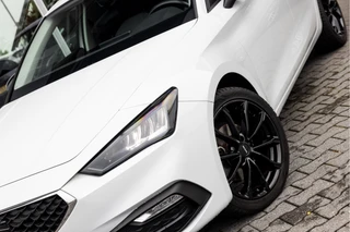 SEAT Leon 1.0 TSI Style  | LED | Carplay / 15