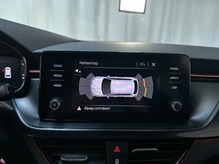 Skoda Kamiq 1.0 TSI Sport Business Virtual Cockpit Trekhaak Parkeersensoren App-Connect Stoelverwarming / 9