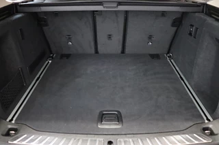 BMW X3 xDrive30i High Executive xLine Automaat  / Panoramadak / Trekhaak / Sportstoelen / Leder / 19 Inch / Driving Assistant Plus / Hifi / LED / Head-Up Display / Achteruitrijcamera / Stoelverwarming / Adaptief Onderstel / Multifunctioneel Instrumentenpaneel / 53