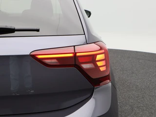 Volkswagen Polo 1.0 TSi Life | Adaptive Cruise | Camera | Airco | CarPlay | 15 Inch | 26.874 Km !! / 15