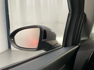 Volkswagen Golf Variant 1.5 TSI Life Business Sfeerverlichting Navigatie Virtual Cockpit Parkeersensoren / 19