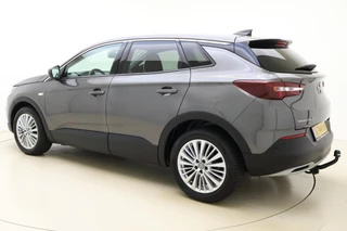 Opel Grandland X 1.2 Turbo 130pk Innovation | Navigatie | Trekhaak | Climate control | AGR Comfortstoelen | Elektrische achterklep | Stoel- en stuurverwarming | Camera / 5