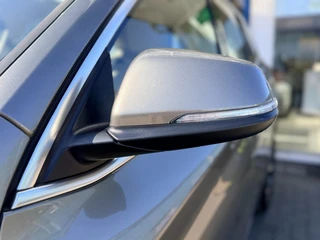 BMW X1 X1 sDrive20i High Executive I Leer I Camera I Trekhaak / 18