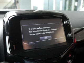 Toyota Aygo 1.0 VVT-i x-cite | Achteruitrijcamera | Airco | 5 Deurs | Lichtmetalen velgen | Led dagrijverlichting | Apple Carplay/Android Auto | Elektrische ramen voor / 19