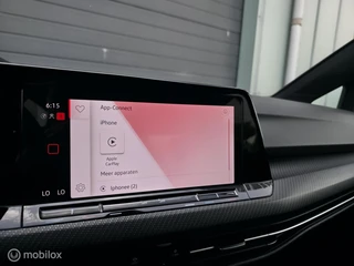 Volkswagen Golf 1.5 eTSI R-Line / Sfeer / Carplay / Camera / 28