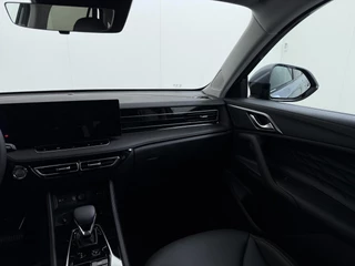 MG HS 1.5 TGDI Luxury PHEV PLUG-IN HYBRIDE | 272PK NIEUWE AUTO | >1.000 KM TOTAAL BEREIK | 1E REGISTRATIE 03-2026 | 360° CAMERA | ELEKTRISCHE ACHTERKLEP | 7 JAAR MG GARANTIE T/M 2033 | APPLE CARPLAY | ANDROID AUTO | STOELVERWARMING | FULL LED | ELEKTRISCHE STOELEN / 26