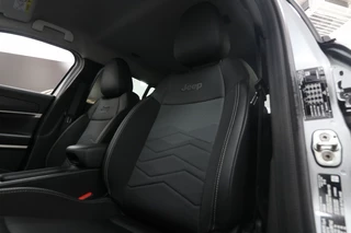 Jeep Avenger 1.2 e-Hybrid Summit (Automaat) / 17