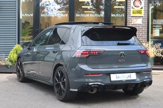 Volkswagen Golf 2.0 TSI GTI 301PK Clubsport  Akrapovic/Pano/HK/Blackstyle/IQ.Light/Camera/Headup/19" / 7