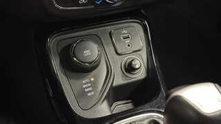 Jeep Compass 1.4 MultiAir Limited 4x4 PANO NAVI ECC CRUISE DAB. / 34