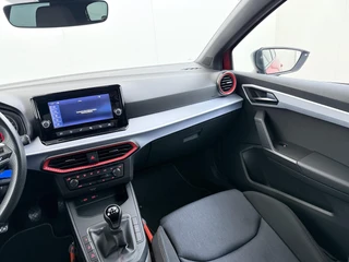 SEAT Ibiza 1.0 EcoTSI FR 18 INCH| PARKEERSENSOREN| RIJKLAAR GELEVERD INCL. 12 MND BOVAG GARANTIE|  ORIGINEEL NEDERLANDS GELEVERD NAP| FULL LED| CARPLAY / 26
