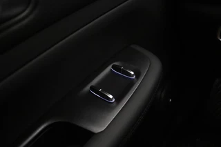 Jaecoo 7 Exclusive | RIJKLAAR INCLUSIEF €2.500,- REGISTRATIEVOORDEEL | Glazen schuif-/ kanteldak | 7 jaar garantie tot 150.000 km | 360 3D Camera | Lederen bekleding | Stoelventilatie & verwarming | Elektrische achterklep | Apple Carplay/Android auto / 25