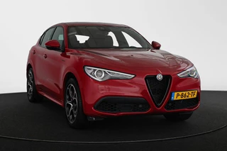 Alfa Romeo Stelvio 2.0T 280pk AWD Veloce Carplay Adaptieve Cruise Leder Memory / 2