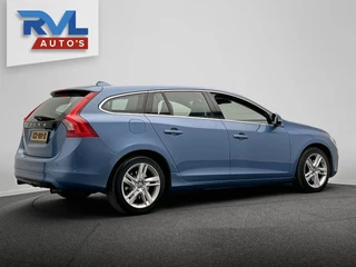 Volvo V60 1.5 T2 Summum | Origineel NL | Pano/dak | Trekhaak | Camera | Leder | Stoelverwarming | / 41