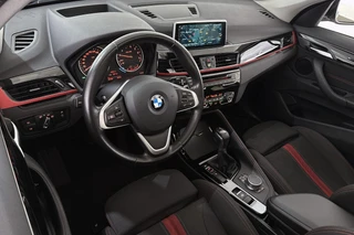 BMW X1 sDrive18i Executive Sport Line Panoramadak Trekhaak Groot Navi Stoelverwarming / 6