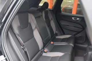Volvo XC60 T6 Recharge AWD Plus Bright | Stoelverwarming | Trekhaak | 360° Camera |  Long range  | Pilot Assist |  BLIS  | Keyless / 28