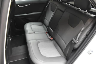 KIA Niro 1.6 GDi Hybrid 141pk DCT6 DynamicLine / 12