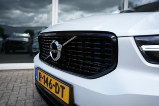 Volvo XC40 1.5 T4 RECH R-DESIGN Camera,Carplay, Harman Kardon / 6
