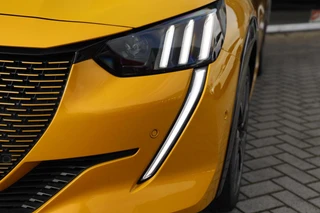 Peugeot e-208 EV GT 350 50 kWh|Pano|Stoelverwarming|Camera|Apple carplay+Android auto|Clima|Cruise / 16