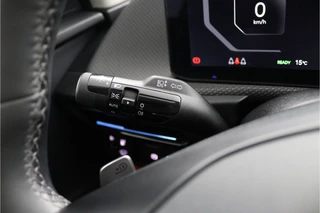 Kia EV6 Plus 84 kWh - Stoel-/stuurverwarming - Navigatie - Cruise Control Adaptief - Apple CarPlay/Android Auto - Fabrieksgarantie tot 02-2032 / 23