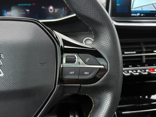 Peugeot e-208 EV GT Pack 50 kWh 3-Fase | SOH 91% | 3D Cockpit | Navigatie | Panoramadak | Camera / 34