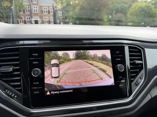 Volkswagen T-Roc 1.5 TSI Sport Business R | Pano | Camera | Keyless | / 19