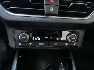 Skoda Scala 1.0 TSI 116pk DSG Business Edition Stoelverwarming LED Parkeersensoren Navigatie / 13