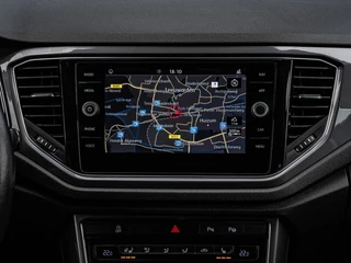Volkswagen T-Roc 1.5 TSI 150 PK DSG Style IQ.DRIVE | Trekhaak | Virtual Cockpit | LED | ACC | Camera | Dodehoekdetectie | Stoel-/Stuurverwarming | Navigatie | Apple CarPlay/Android Auto | 18" / 22