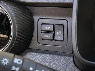 Suzuki Ignis 1.2 Smart Hybrid Comfort Bluetooth, airconditoning, elektrische ramen / 26