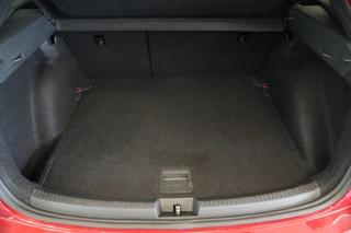 Volkswagen Taigo 1.5 TSI R-Line 3x  Adaptive-Cruise IQ-led 18'lmv 24 Maanden garantie* (Vraag naar de voorwaarden) / 25