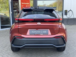 Toyota C-HR 2.0 Plug-in Hybrid 220 Executive NIEUW UIT VOORRAAD LEVERBAAR!! / 27