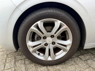 Peugeot 208 1.6 VTi Allure  | Navi | Bluetooth | Cruise | ECC | Regen- en Lichtsensor | Trekhaak / 58