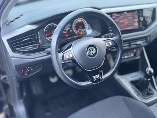 Volkswagen Polo 1.0 TSI Highline Business R Navi/ CarPlay / 14