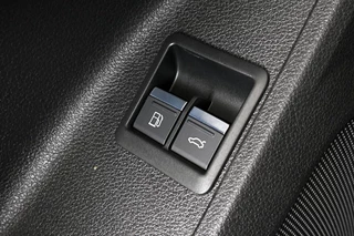 Audi Q3 Sportback 45 TFSI e S-Line Keyless Achteruitrijcamera Navigatie / 35