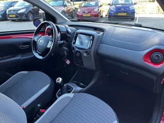 Toyota Aygo 1.0 VVT-i x-otic STOELVERWARMING CAMERA AIRCO EL-SPIEGELS LM-VELGEN 4S-BANDEN / 5