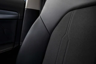 CUPRA Formentor 1.4 TSI e-Hybrid Essential  | LED | Carplay | Keyless / 10