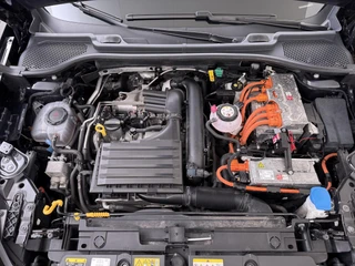 CUPRA Formentor 1.4 TSI e-Hybrid / 16
