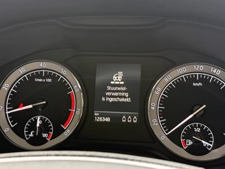 Škoda Karoq 1.5 TSI ACT Business Edition Plus Panoramadak | Camera | Adaptive cruise | Stoelverwarming | Full LED | NL auto | Dealer onderhouden / 28