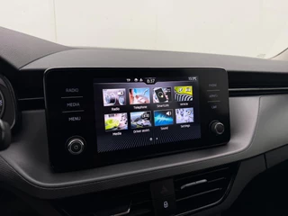 Skoda Kamiq 1.0 TSI Business Edition Automaat | Trekhaak | Camera | Apple CarPlay | Stoelverwarming | Lane Assist / 18
