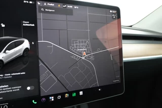 Tesla Model Y Long Range AWD 75 kWh Navigatie, trekhaak! Volleder, Climate / 31