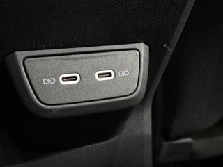 Volkswagen Polo 1.0 TSI R-Line | 110PK | IQ.Drive pakket | Virtual | Full LED Matrix Beam | Camera | Discover Pro | Clima |Ambient / 26