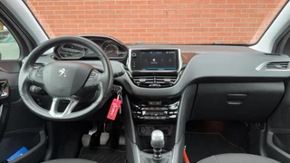 Peugeot 208 1.2 PureTech BlueLease Allure Navigatie Clima Velgen / 8