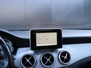 Mercedes-Benz CLA-klasse 200 Ambition | PDC | PANO | SPORTSTOELEN | CRUISE | NAVI | / 7
