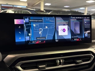 BMW 3-serie Touring 330e xDrive M-pakket facelift / Panorama-dak / head-up / 360 camera / Harman-Kardon / 33