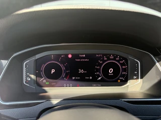Volkswagen Passat Variant 1.4 TSI PHEV GTE * Trekhaak * AUTOMAAT * Parkeercamera * Head-up Display * / 24