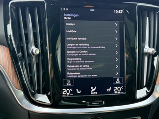 Volvo V60 2.0 T6 Recharge AWD Inscription  | Trekhaak | Pano | LED | Keyless | Adapt. Cruise | Apple/Android | Four C / 55
