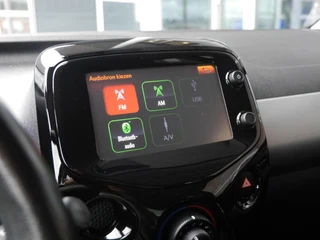 Peugeot 108 1.2 Puretech Allure Lichtmetalen velgen | Getint glas | Airco | Bluetooth | Touchscreen / 27