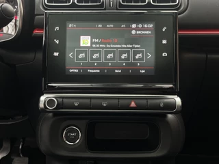 Citroën C3 PureTech 110 S&S Shine  | Trekhaak afneembaar | Panoramadak | Keyless | Carplay | Parkeersensoren voor + achter |  Cruise Control | Climate Control | Achteruitrijcamera | Dodehoekdetectie | Distributie al vervangen | / 12