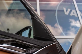 BMW 5-serie Touring 540i xDrive High Executive Luxury-Line | 1e eigenaar | Achterasbesturing | Cruise control adaptief | Apple carplay | Adaptief LED | DAB | Panoramadak | HiFi audio / 41