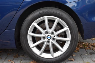 BMW 2 Series Active Tourer 225xe LEDER SPORTSTOELEN NAVIGATIE / 28