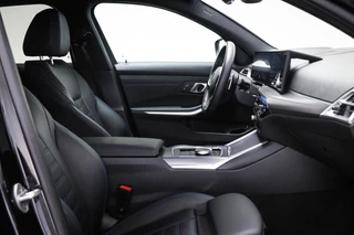 BMW 3 Series 330e M-Sport / 13